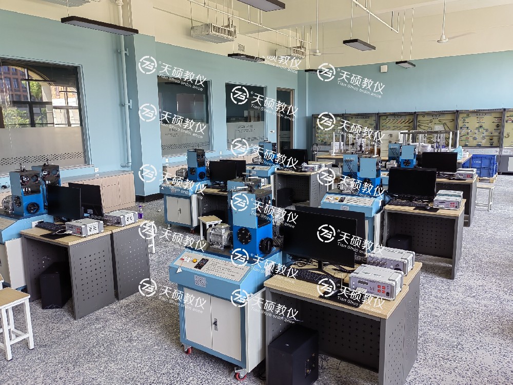 中原科技學(xué)院新校區(qū)理工學(xué)部實(shí)驗(yàn)室建設(shè)項(xiàng)目 順利安裝、調(diào)試、培訓(xùn)、驗(yàn)收通過